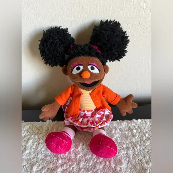 Sesame Street Gabrielle Plush - Picture 1 of 2